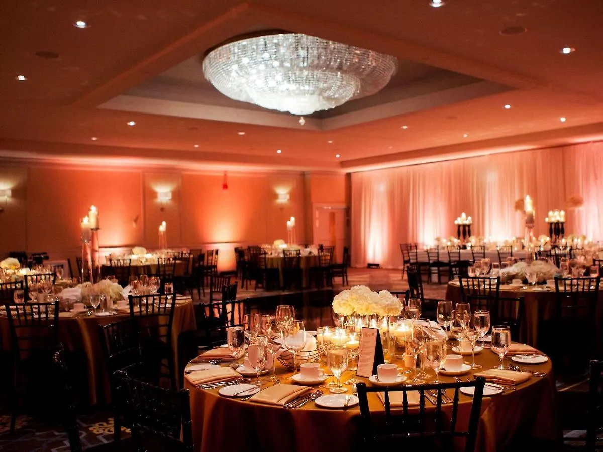 Fairmont Winnipeg Hotel